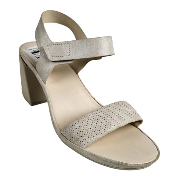 NATURALIZER Genn-Rise Ankle Strap Sandals - Picture 1 of 7